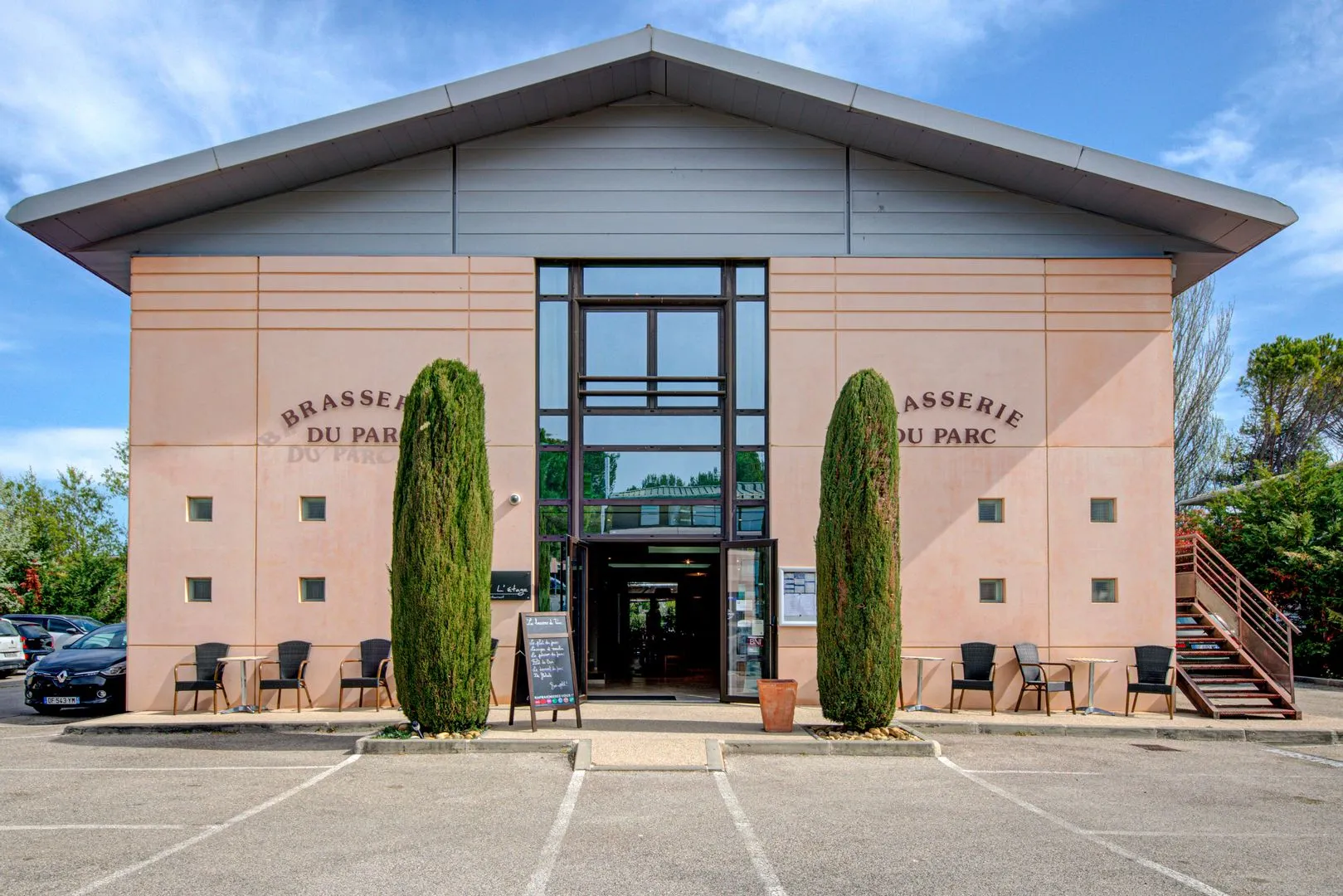 La Brasserie du Parc & le Restaurant L’Étage à Aix en Provence les Milles